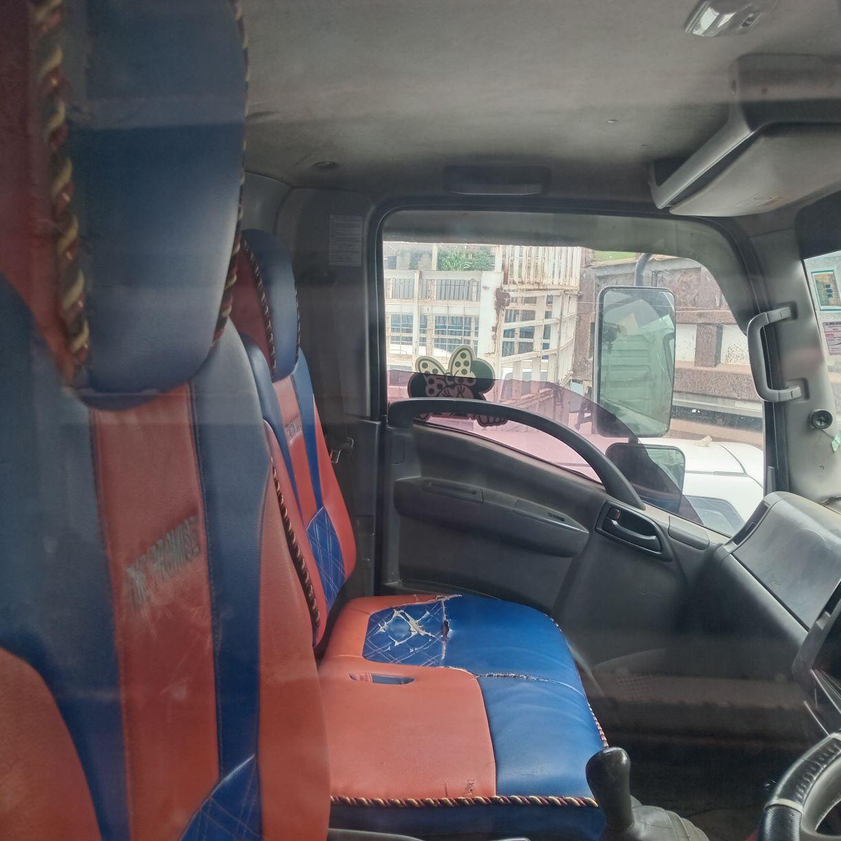 Isuzu NPR 2014