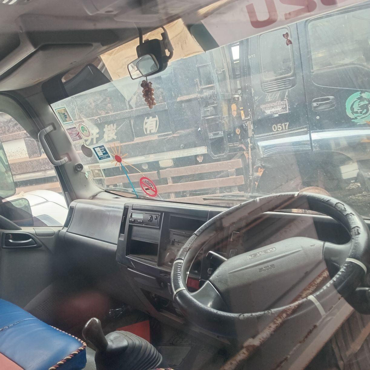 Isuzu NPR 2014