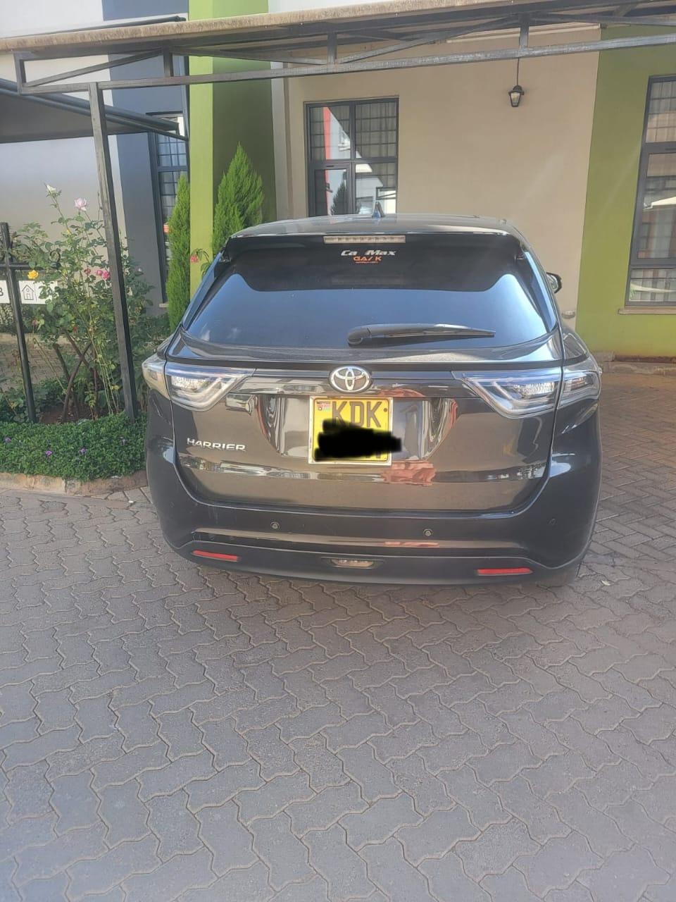 Toyota HARRIER 2016